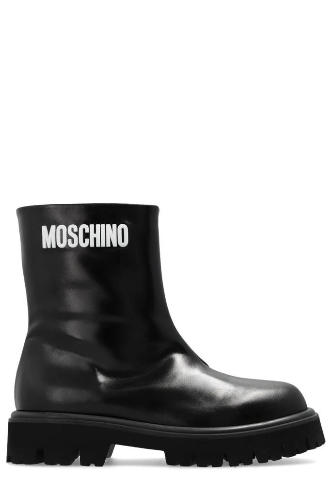 商品Moschino|Moschino Logo Printed Ankle Boots,价格¥2793,第1张图片