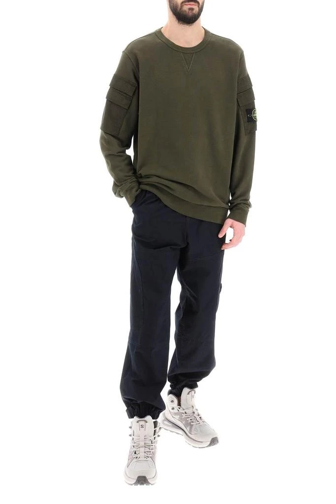 商品Stone Island|Crewneck sweatshirt with sleeve pockets,价格¥1344,第2张图片详细描述