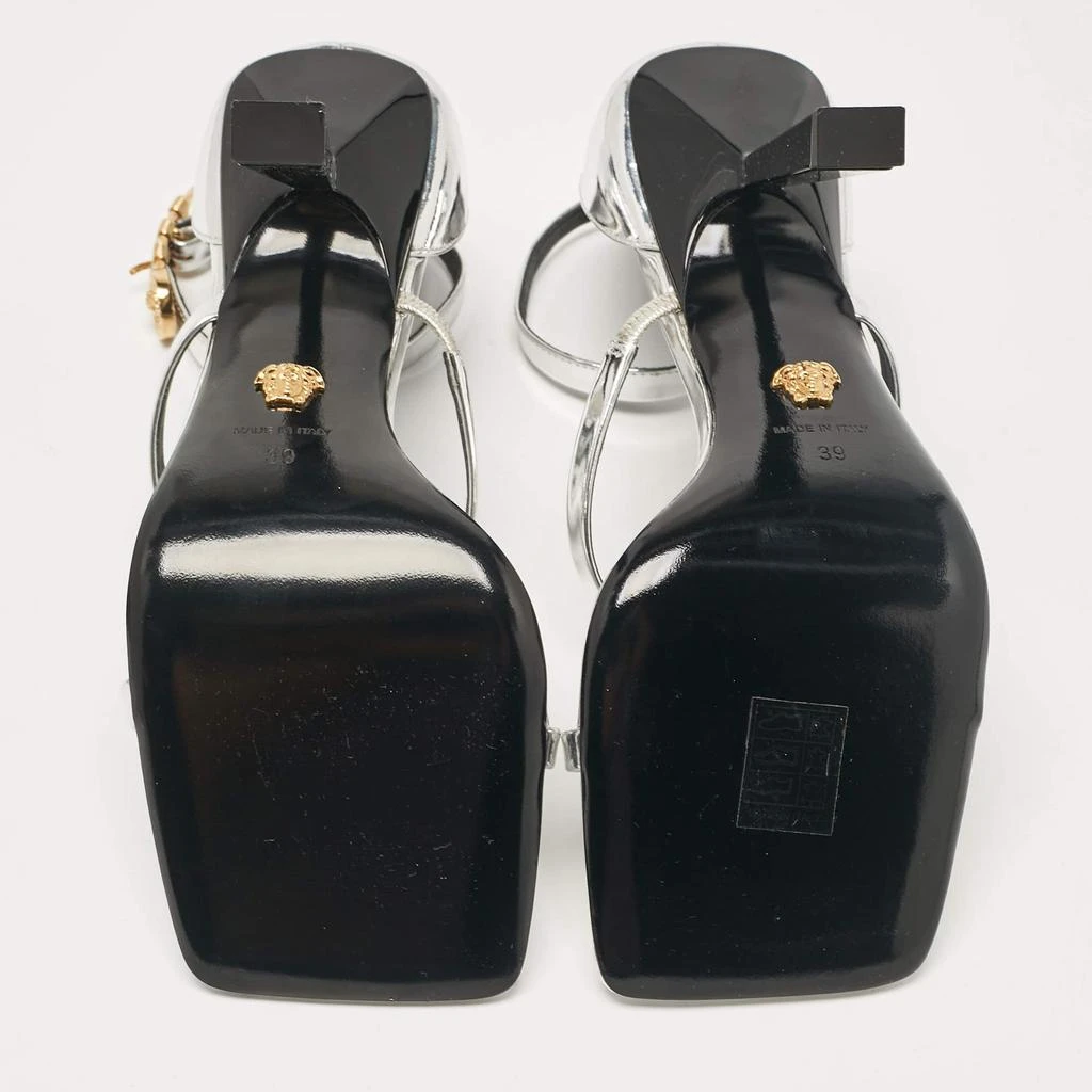 Versace Silver Leather Safety Pin Ankle Strap Sandals Size 39 商品