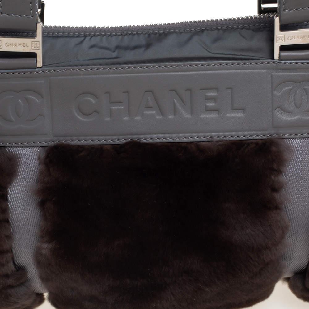 Chanel Grey Rabbit Fur and Nylon CC Tote商品第5张图片规格展示