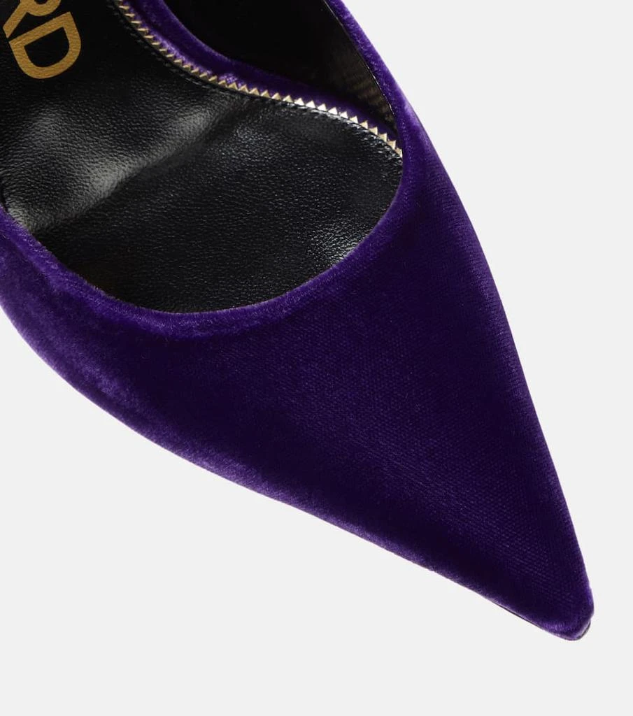 Embellished velvet pumps 商品