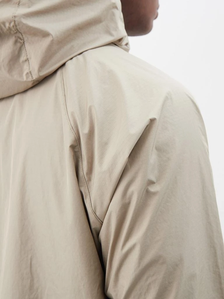 商品Goldwin|Packable ripstop hooded jacket,价格¥1849,第4张图片详细描述