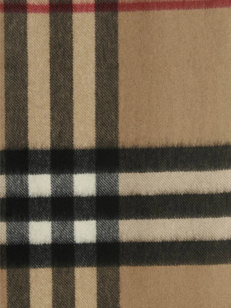 商品Burberry|Tartan scarf,价格¥3307,第3张图片详细描述