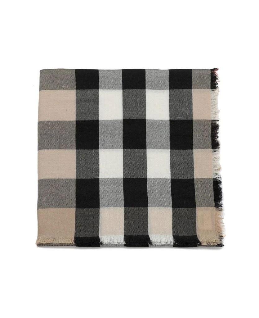 商品Burberry|Lightweight Check Scarf,价格¥5157,第1张图片