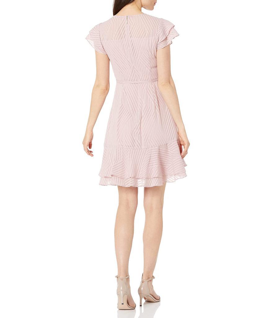 商品Karl Lagerfeld Paris|Dresses Women's Geo Georgette Ruffle Dress,价格¥1050,第4张图片详细描述