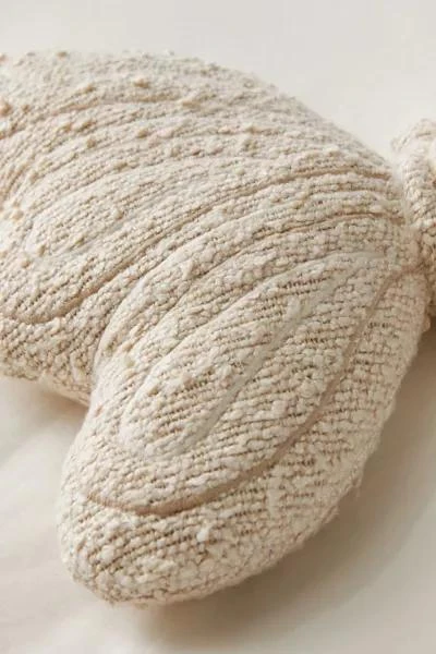 商品Urban Outfitters|Boucle Butterfly Throw Pillow,价格¥377,第3张图片详细描述