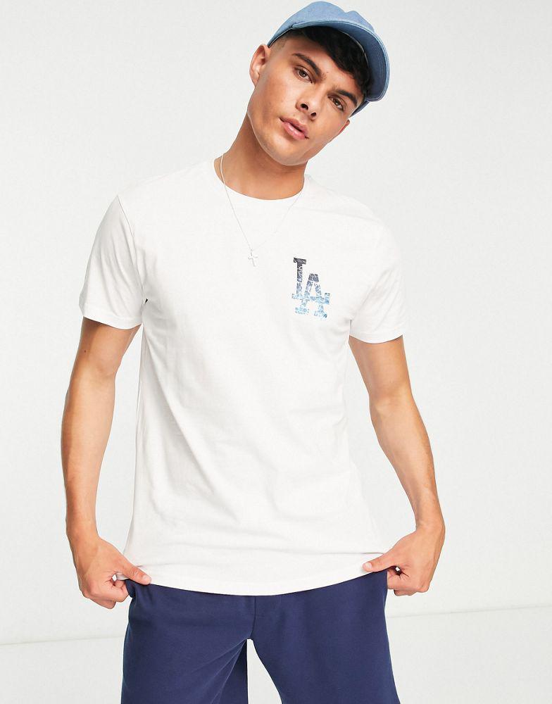 New Era LA Dodgers pool infill print t-shirt in white商品第3张图片规格展示