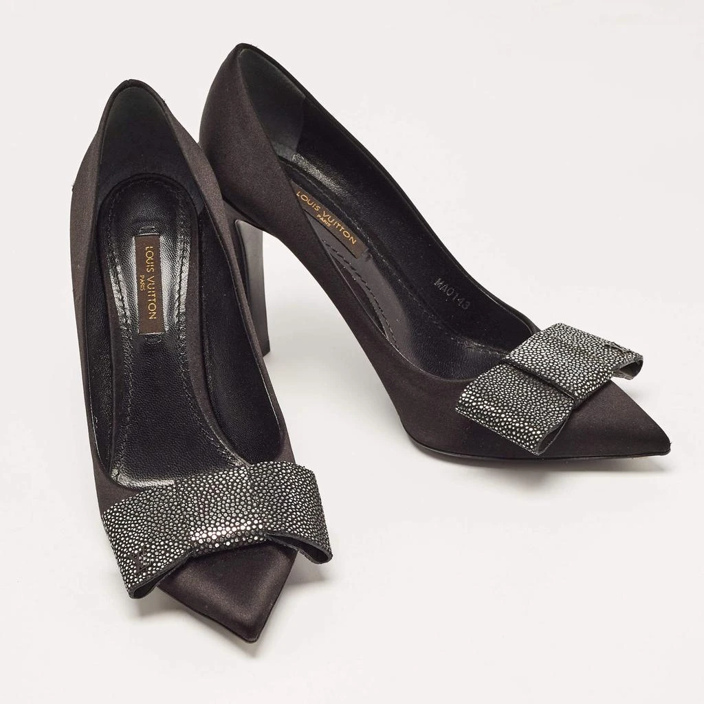 商品[二手商品] Louis Vuitton|Louis Vuitton Black Satin Bow Pointed Toe Pumps Size 36.5,价格¥1597,第4张图片详细描述