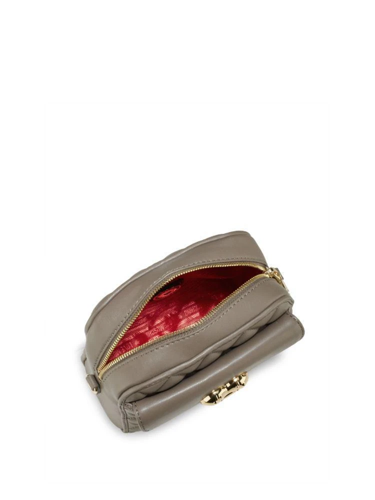 商品Moschino|Quilted Faux Leather Crossbody Bag,价格¥747,第2张图片详细描述