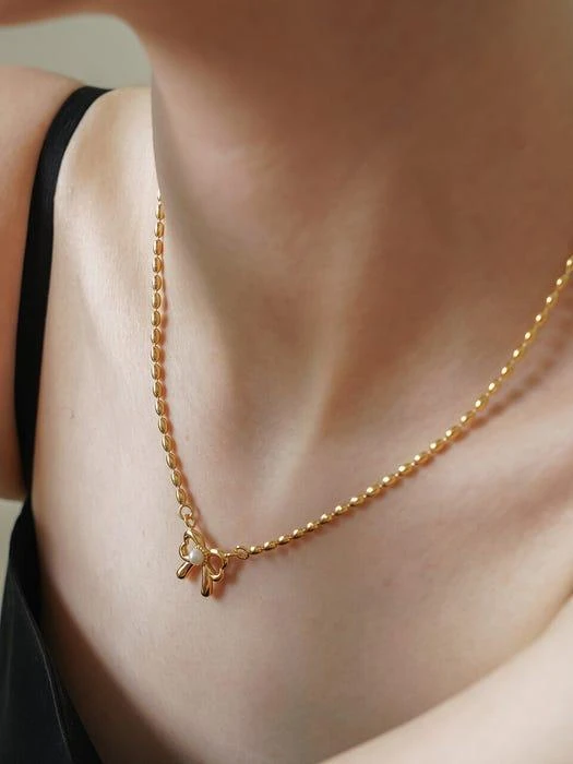 商品FLOWOOM|Love Knot Pearl Necklace-egg,价格¥1043,第2张图片详细描述