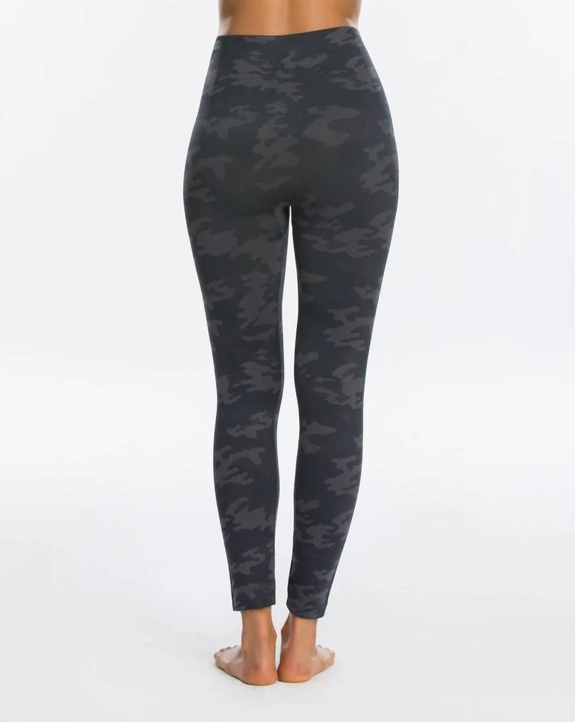 商品SPANX|Look At Me Now Seamless Leggings In Black Camo,价格¥366,第2张图片详细描述