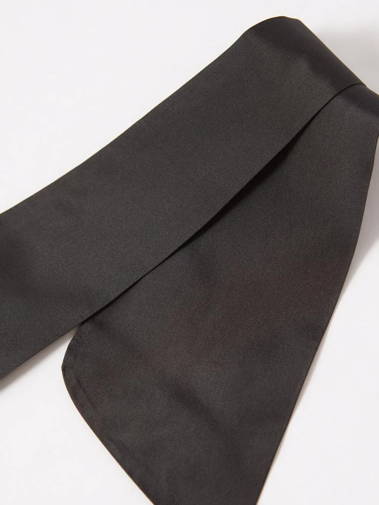 商品Gucci|GG-plaque silk bow tie,价格¥2379,第3张图片详细描述