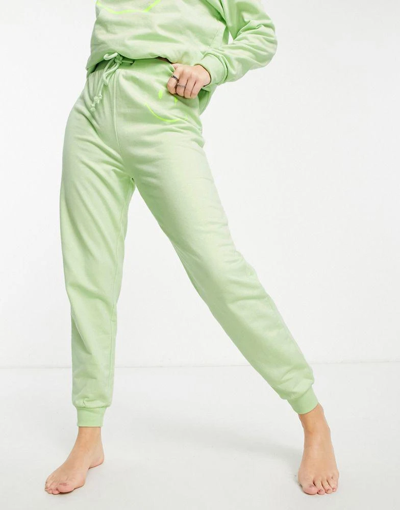 商品ASOS|ASOS DESIGN lounge co-ord Smiley jogger in lime,价格¥94,第1张图片