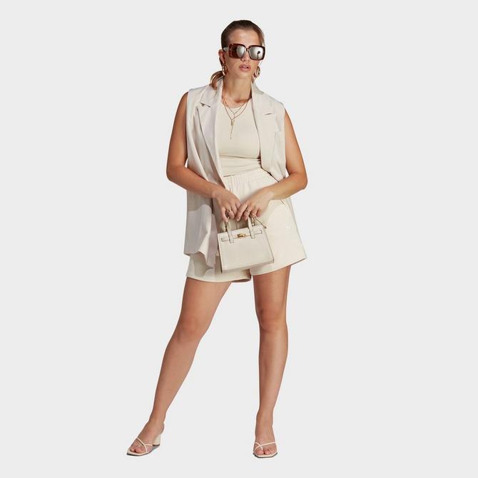 Women's adidas Essentials 3-Stripes Athletic Shorts商品第3张图片规格展示