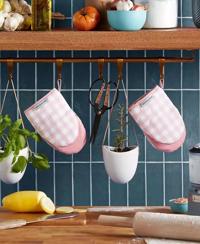 商品KitchenAid|Gingham Mini Oven Mitt 2-Pack Set, 5.5" x 8",价格¥124,第4张图片详细描述