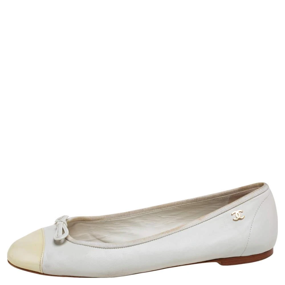 商品[二手商品] Chanel|Chanel Grey/Yellow Patent And Leather Cap Toe Bow Ballet Flats Size 37,价格¥1199,第2张图片详细描述