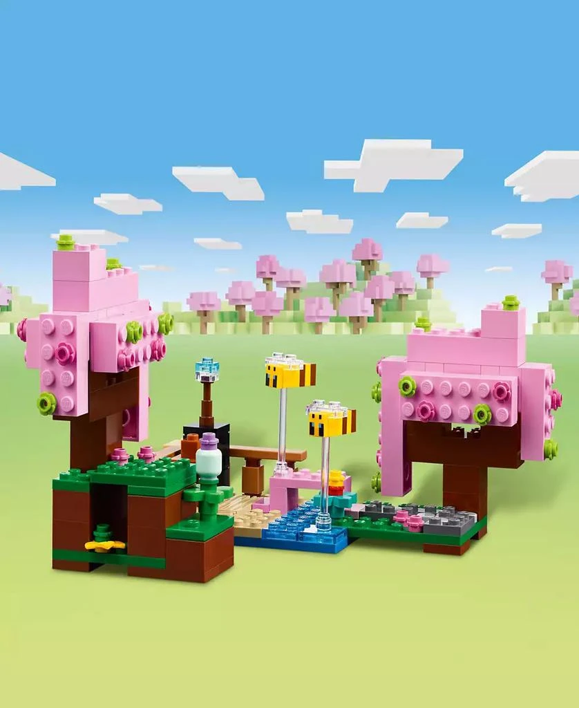 商品LEGO|Minecraft The Cherry Blossom Garden Video Game Building Set 21260, 304 Pieces,价格¥165,第3张图片详细描述