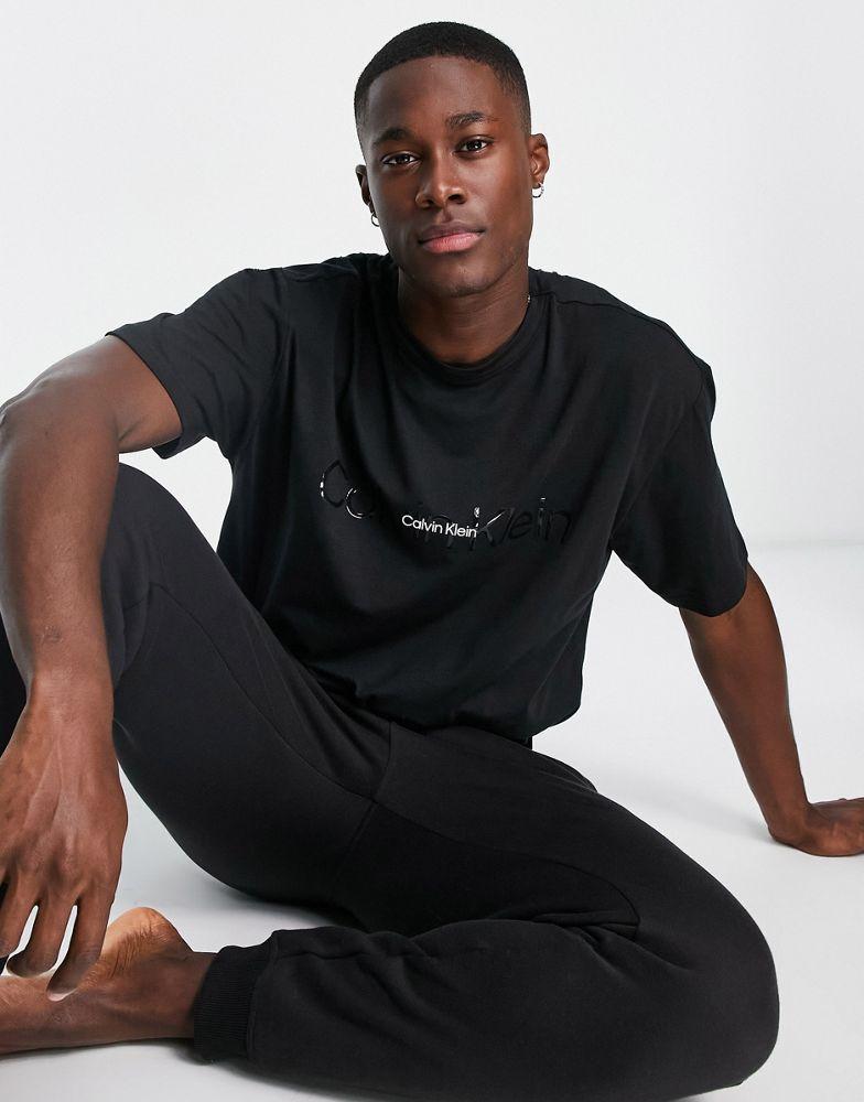 Calvin Klein lounge t-shirt with chest logo in black商品第1张图片规格展示