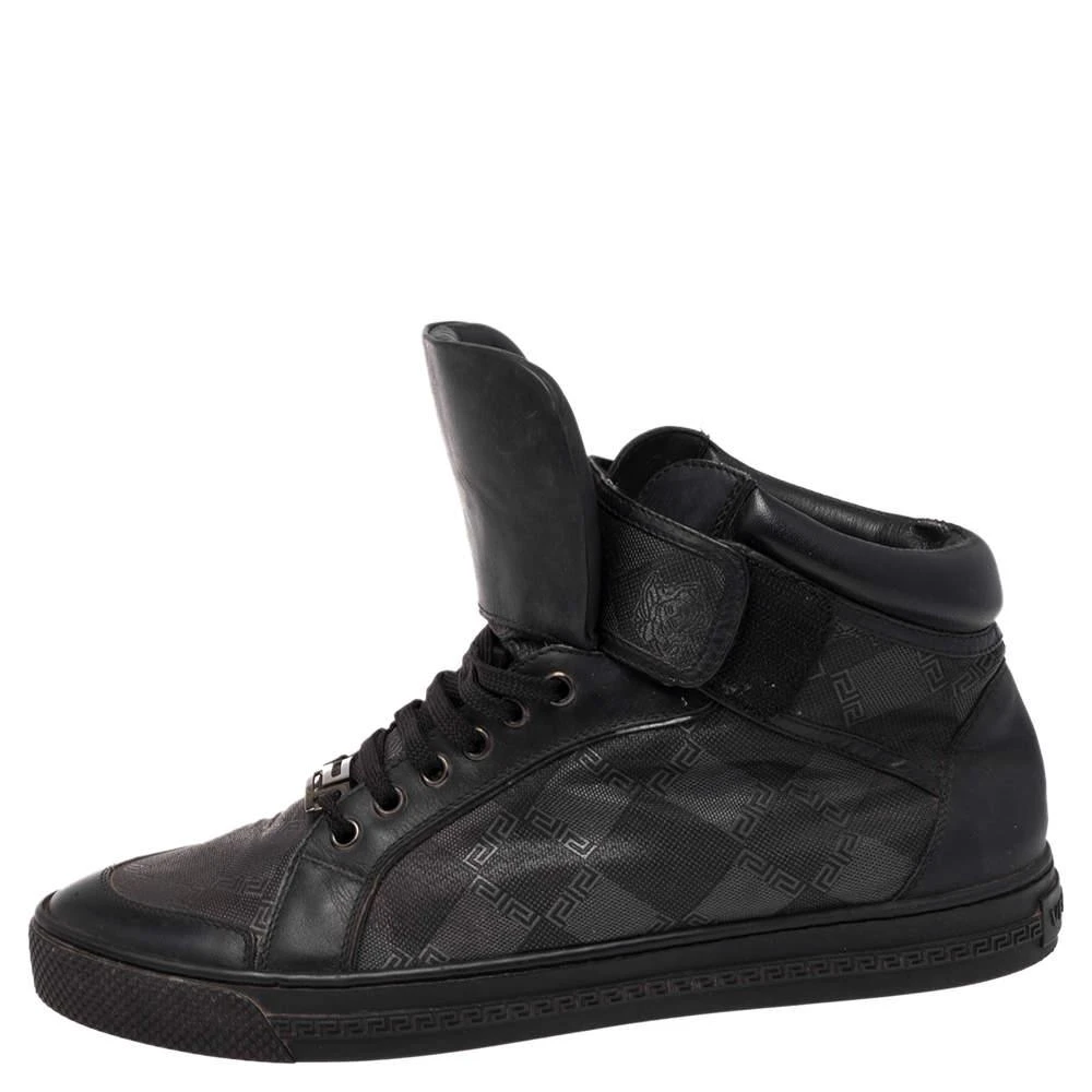 商品[二手商品] Versace|Versace Black Monogram Nylon and Leather Lace High Top Sneakers Size 41,价格¥1106,第2张图片详细描述