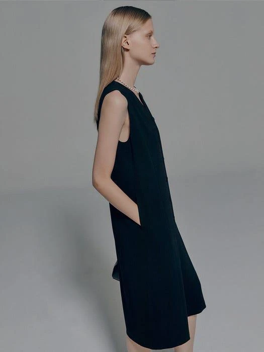 商品FRONTROW|[Drama Signature] Button-Down Vest Dress,价格¥1511,第2张图片详细描述