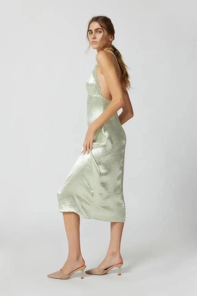 商品Urban Outfitters|UO Chloe Satin Slip Dress,价格¥525,第3张图片详细描述