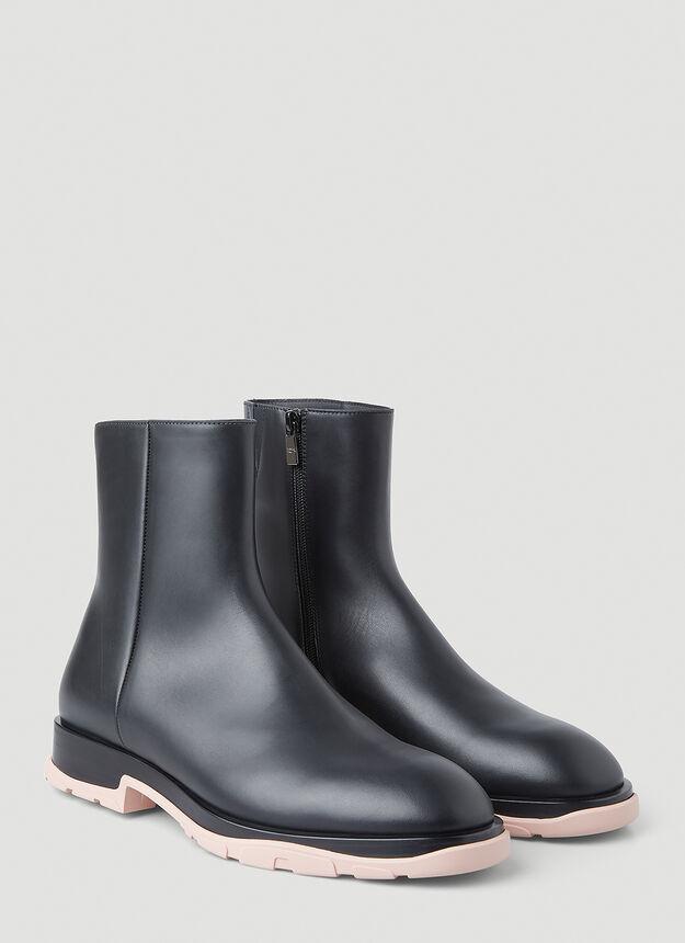 商品Alexander McQueen|Slim Tread Ankle Boots in Black,价格¥4186,第4张图片详细描述