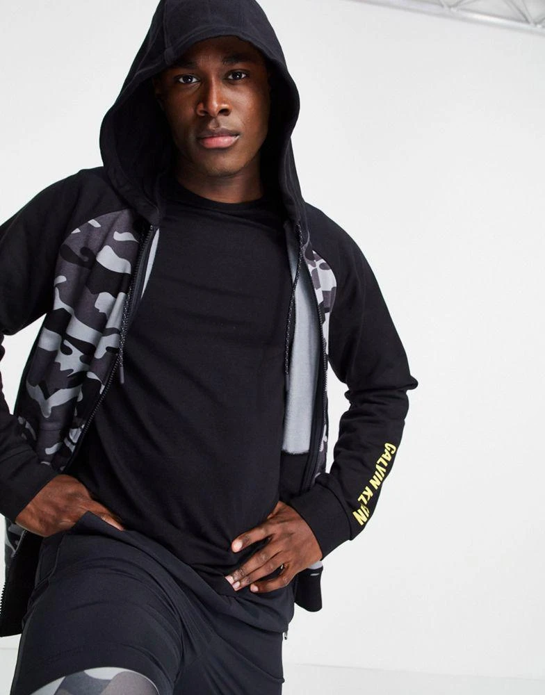 商品Calvin Klein|Calvin Klein Sport hoodie,价格¥334,第3张图片详细描述