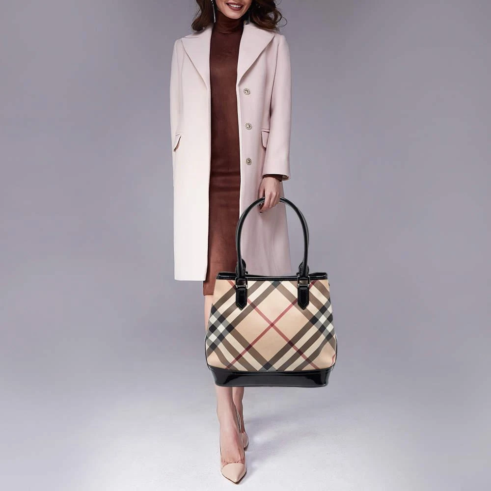 商品[二手商品] Burberry|Burberry Black/Beige Nova Check PVC And Patent Leather Snap Tote,价格¥3142,第2张图片详细描述