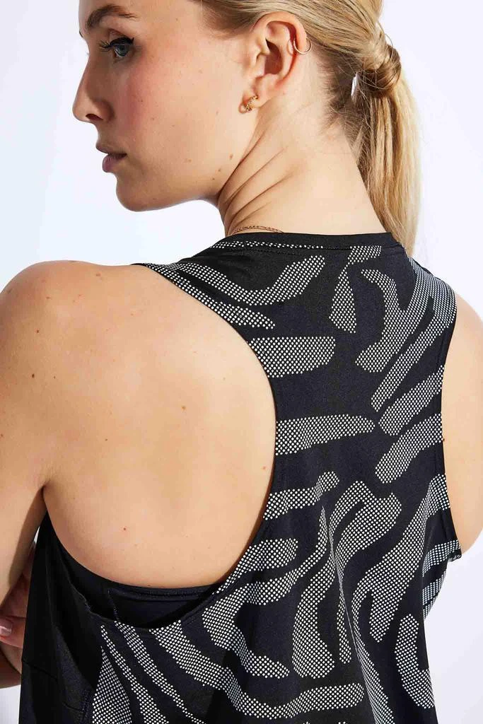 商品Adidas|TrueStrength Yoga Tank Top - Black,价格¥515,第4张图片详细描述