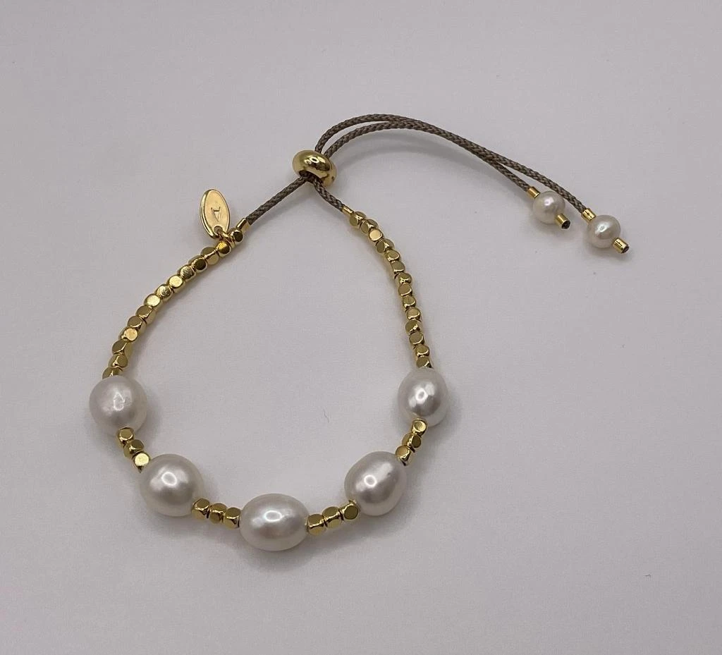 商品AguaSanta|Aguasanta - Women's Adjustable Squares & Large Pearls Bracelet,价格¥399,第1张图片
