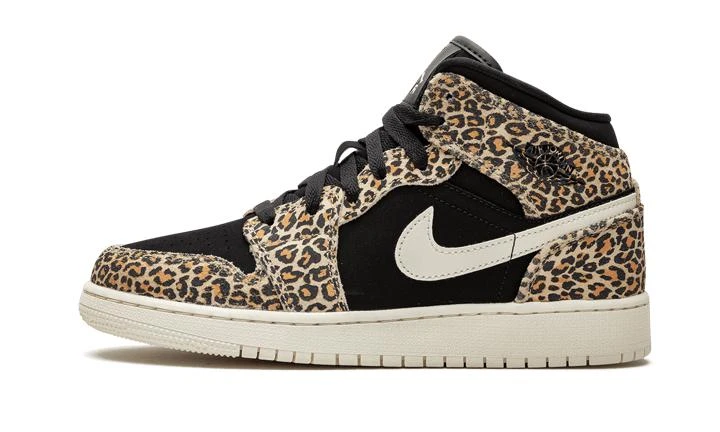 商品Jordan|Air Jordan 1 Mid SE (GS),价格¥2354,第1张图片