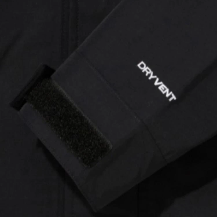 商品[国内直发] The North Face|北面 刺绣logo DRYVENT面料纯色防水连帽冲锋衣外套 男女同款 黑色,价格¥910,第5张图片详细描述