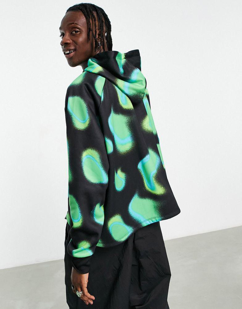 ASOS DESIGN super oversized cropped hoodie in all over blur print with toggles商品第3张图片规格展示