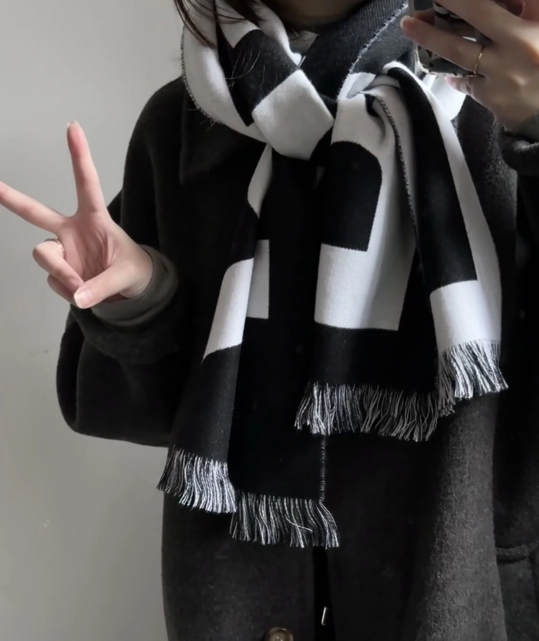BURBERRY/博柏利 男女通用黑白色羊毛大标志提花图围巾-80542141 商品