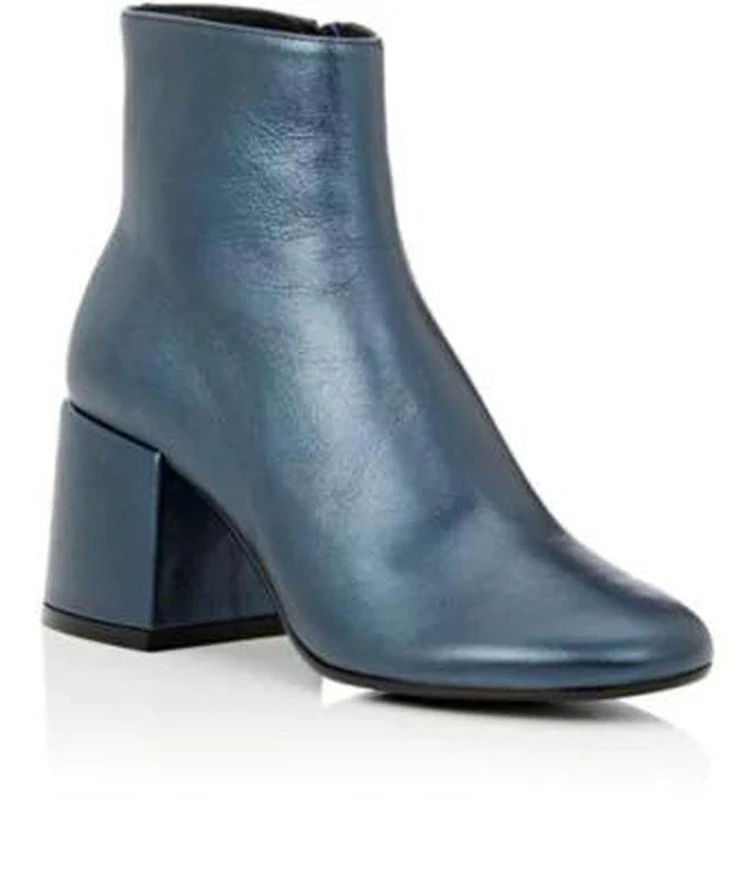 商品MAISON MARGIELA|Metallic Leather Ankle Boots,价格¥2671,第2张图片详细描述