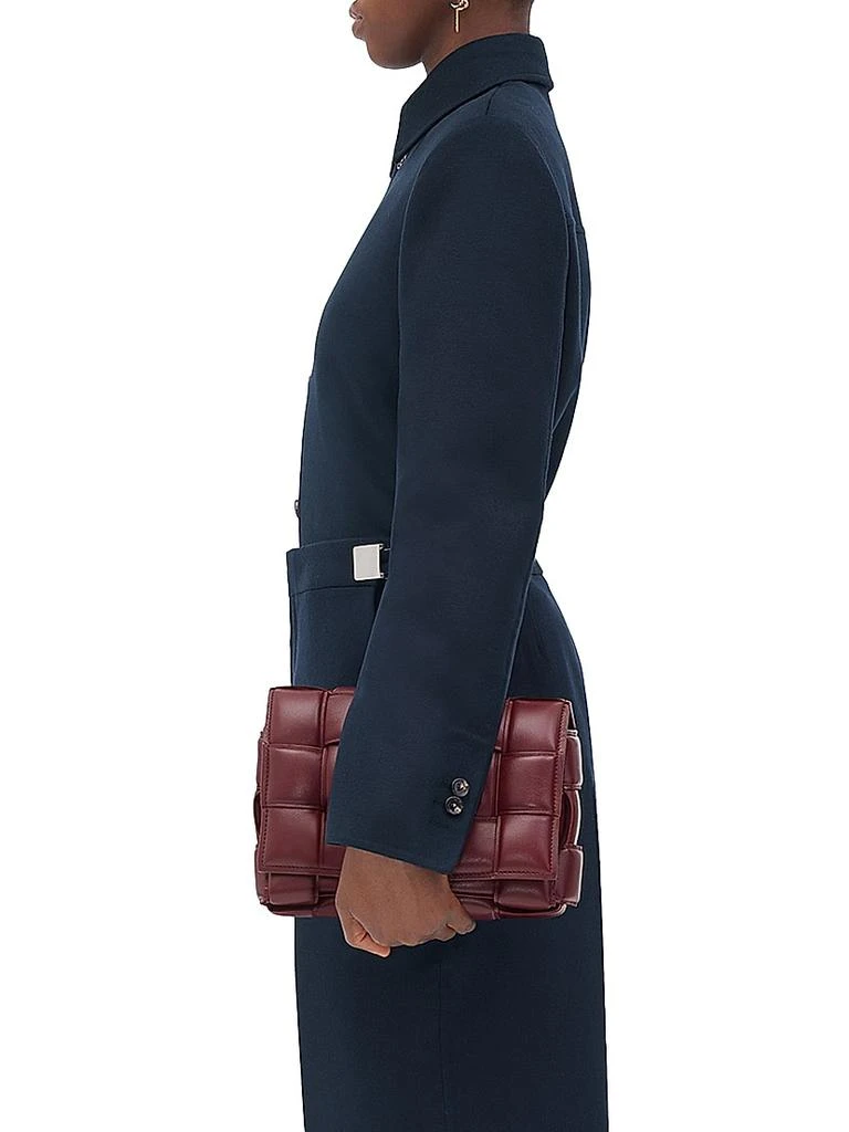 商品Bottega Veneta|The Cassette Padded Leather Crossbody Bag,价格¥36682,第5张图片详细描述