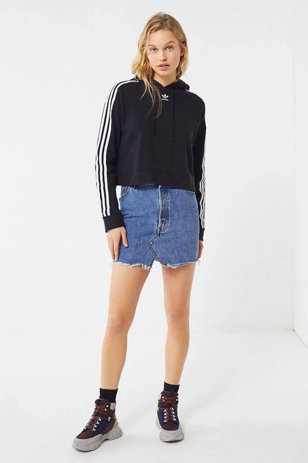 商品Adidas|adidas Originals Adicolor 3-Stripes Cropped 卫衣,价格¥300,第2张图片详细描述