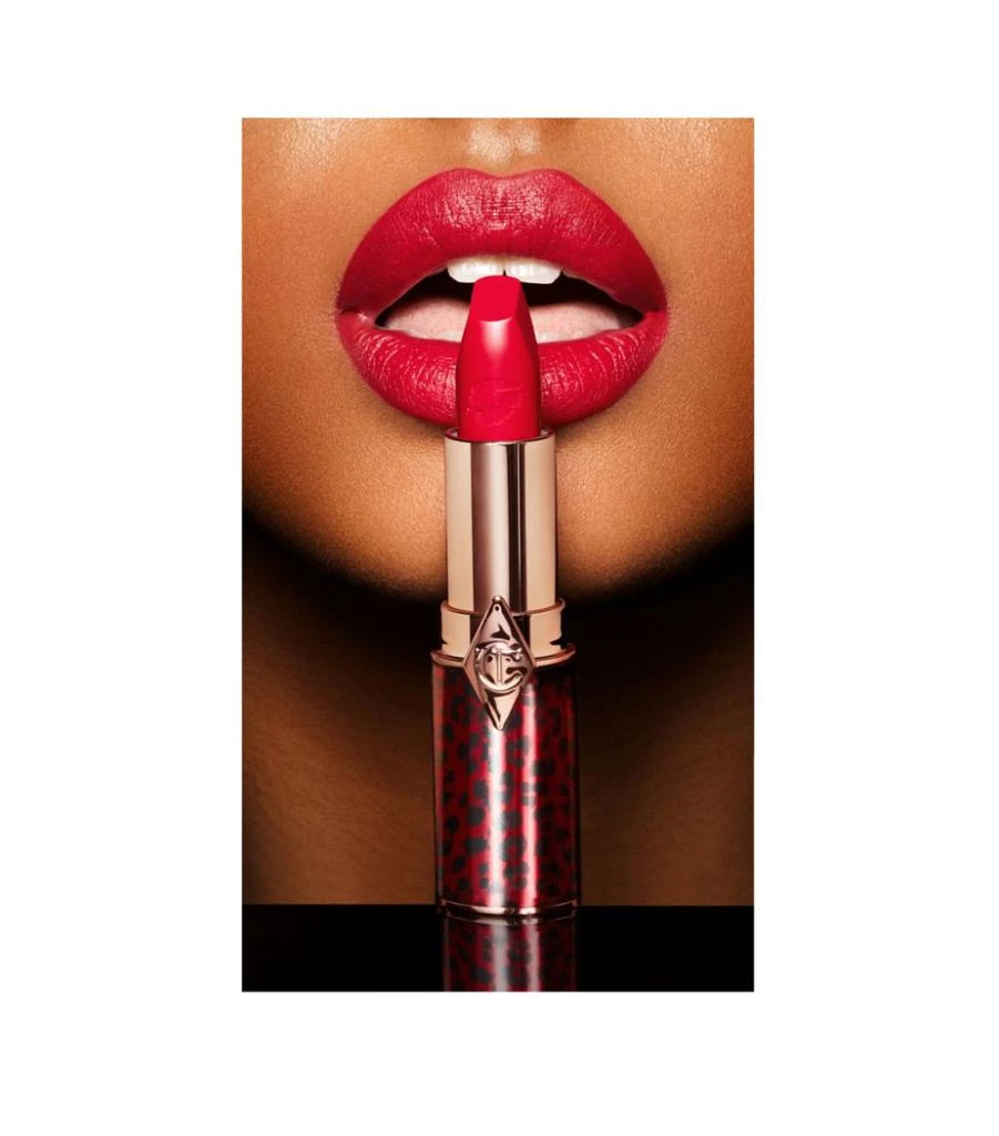 商品Charlotte Tilbury|火热红唇 2.0 唇膏 - Patsy Red,价格¥314,第5张图片详细描述