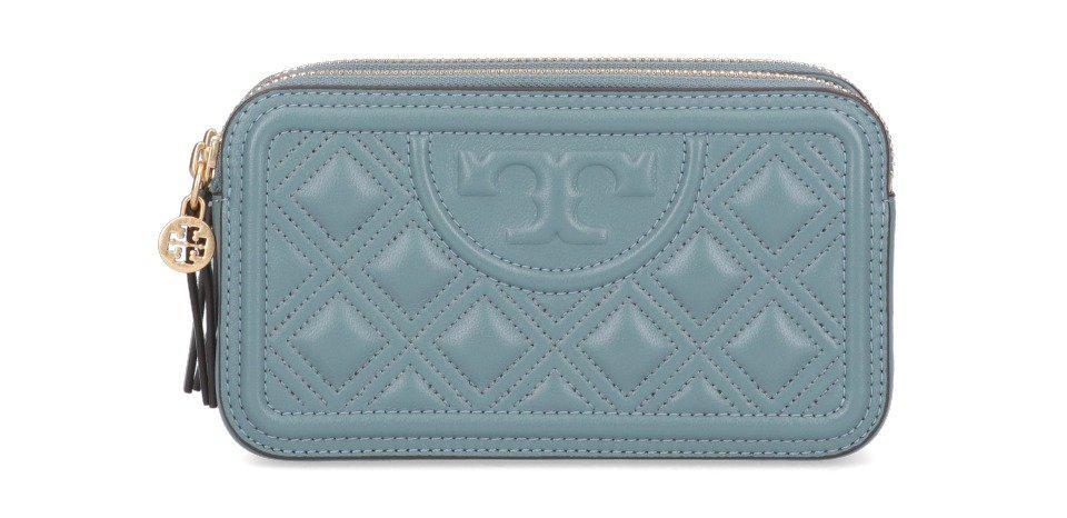 商品Tory Burch|Tory Burch Fleming Logo Embossed Mini Crossbody Bag,价格¥2927,第1张图片