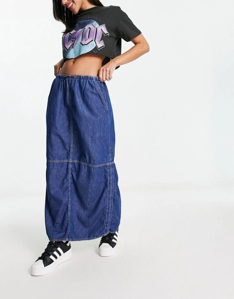 商品Bershka|Bershka denim parachute skirt in mid blue,价格¥295,第1张图片