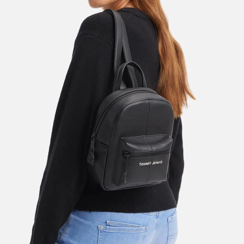 商品Tommy Jeans|Tommy Jeans Femme Faux Leather Backpack,价格¥594,第2张图片详细描述