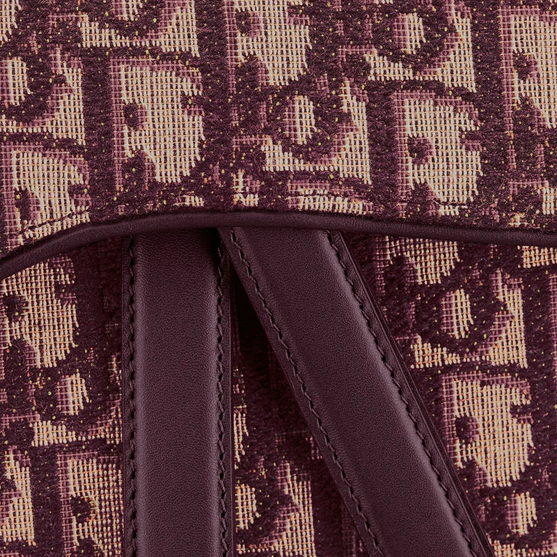 【包税】DIOR/迪奥 经典SADDLE系列 女士酒红色老花刺绣织物D形扣装饰翻盖单肩手提马鞍包M0446CTZQ_M974 商品