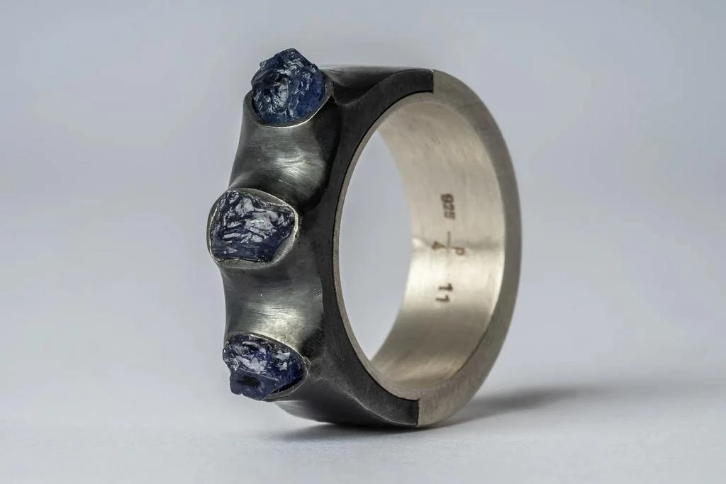 商品PARTS OF FOUR|PARTS OF FOUR SISTEMA RING (TERRESTRIAL SURFACED, 3 TANZANITES, 9MM, MA+KA+TAN),价格¥5548,第2张图片详细描述