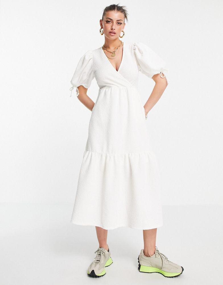 River Island textured wrap midi dress in white商品第1张图片规格展示