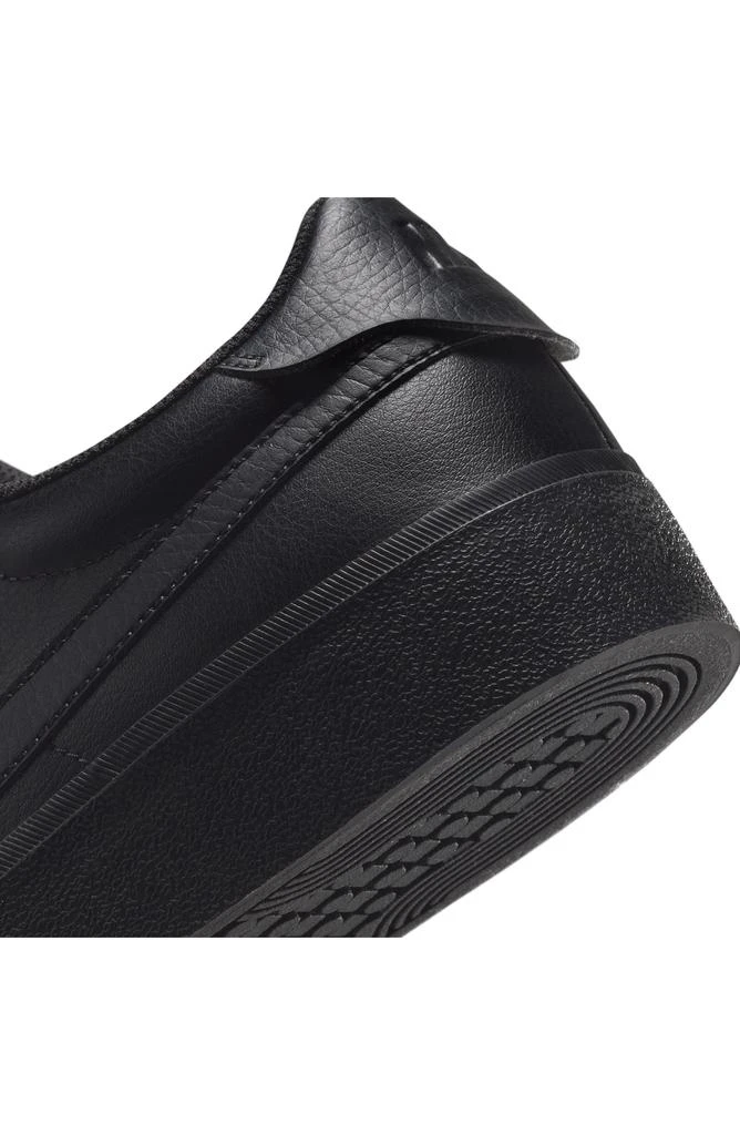 Court Shot Low Top Sneaker 商品