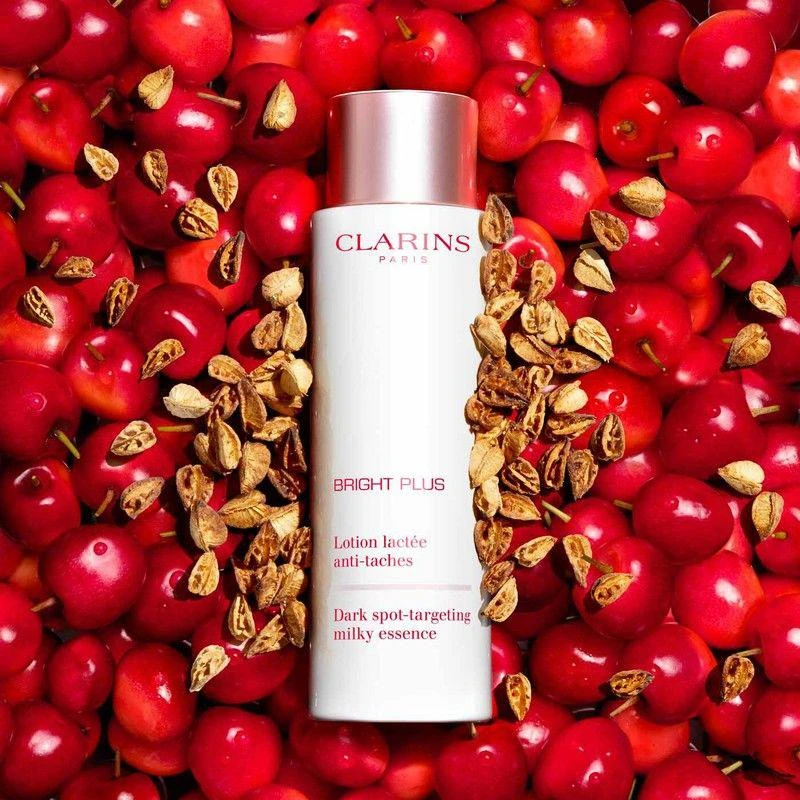商品Clarins|欧洲直邮Clarins 娇韵诗 2022新品牛奶水透亮焕白淡斑柔肤水 Milky Essence 200ml 美白保湿修饰肤色,价格¥418,第5张图片详细描述