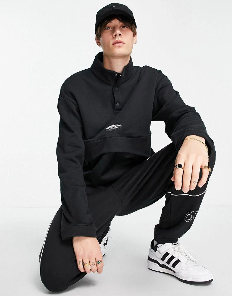 商品Adidas|adidas Originals RYV over head sweatshirt in black with fabric contrast panel,价格¥590,第4张图片详细描述