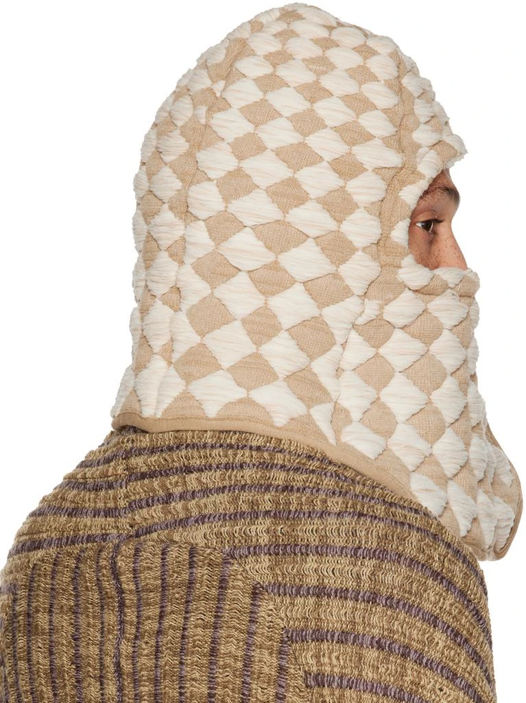 商品Isa Boulder|SSENSE Exclusive Off-White Quilting Helmet Hat,价格¥988,第3张图片详细描述
