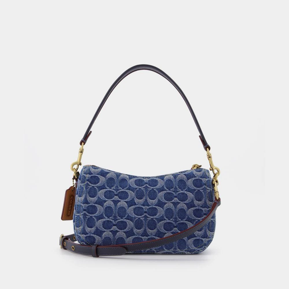 商品Coach|Washed Denim Signature Swinger,价格¥3691,第3张图片详细描述