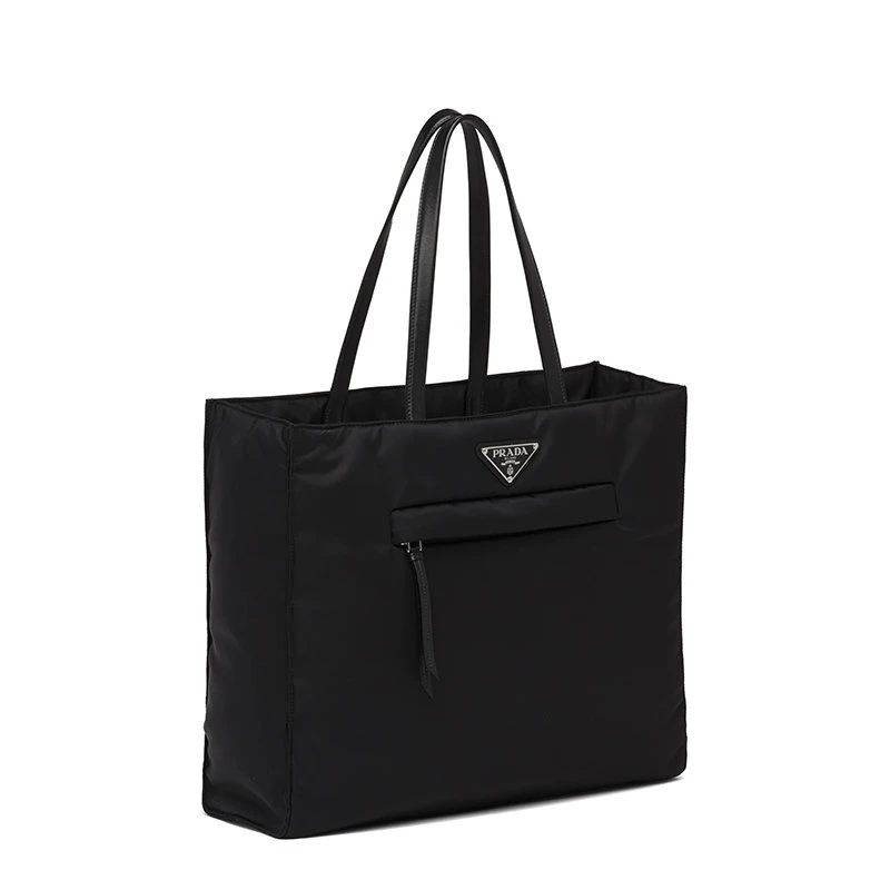 商品Prada|【预售3-7天】普拉达 女士黑色再生尼龙软羊革提手拉链式口袋金属配件徽标手提托特包1BG421_RUKW_F0002_V_OOO,价格¥13933,第5张图片详细描述
